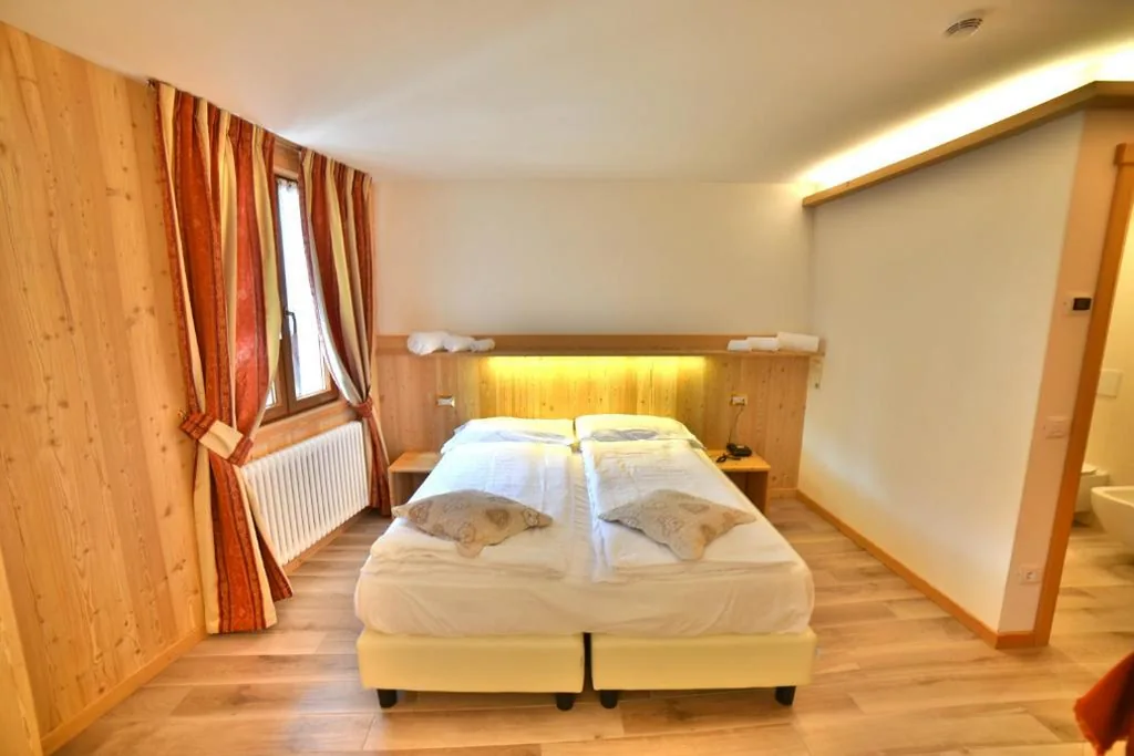 Double/Twin Room — Albergo Stelvio