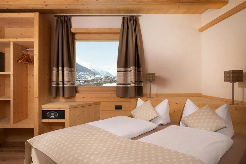 Camera Matrimoniale/Doppia con Letti Singoli — B&B Ecohotel Chalet des Alpes