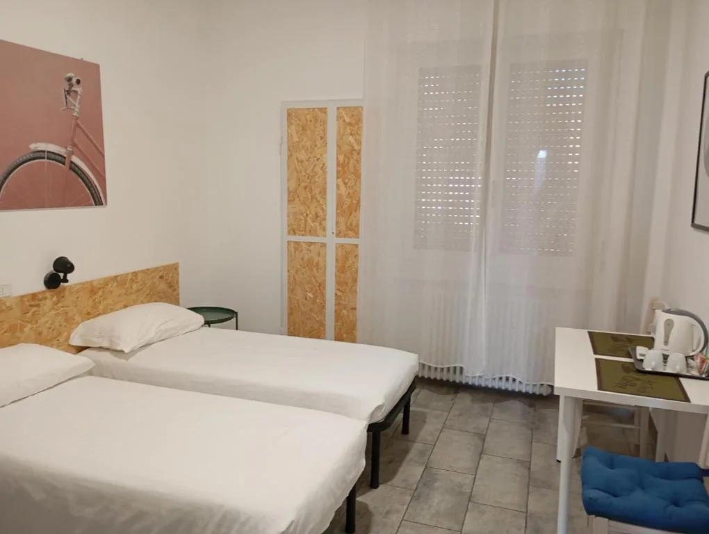 Double/Twin Room with Private Bathroom — Airport Boulevard Guesthouse