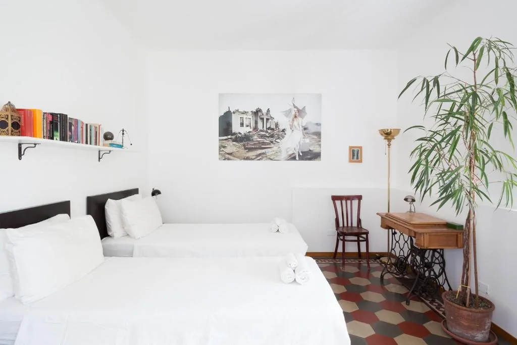 Double/Twin Room with Private Bathroom — Buonocore Guesthouse