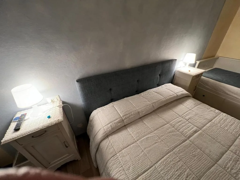 Double/Twin Room with External Private Bathroom — Dimora del Riccio