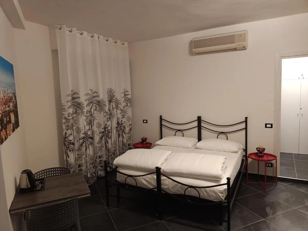 Camera Matrimoniale/Doppia con Letti Singoli con Bagno Privato — Guesthouse The Living Room