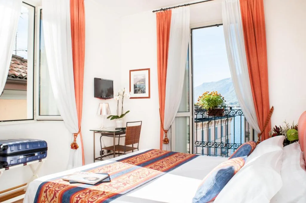 Camera Matrimoniale/Doppia con Letti Singoli con Balcone — Hotel Bellagio