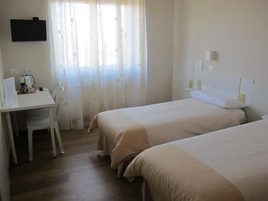 Double/Twin Room with Garden View — B&B Villa Filotea & Apartment