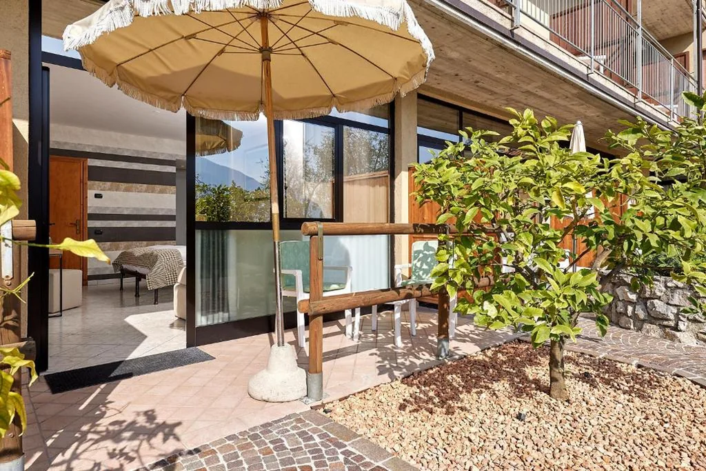 Camera Matrimoniale/Doppia con Letti Singoli con Vista Giardino — Hotel Rosemarie