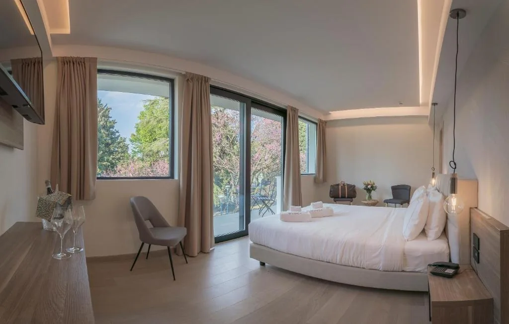Double/Twin Room with Garden View — Hotel Vinci