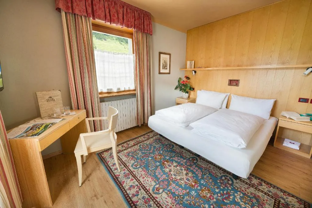 Double/Twin Room — Hotel Astra