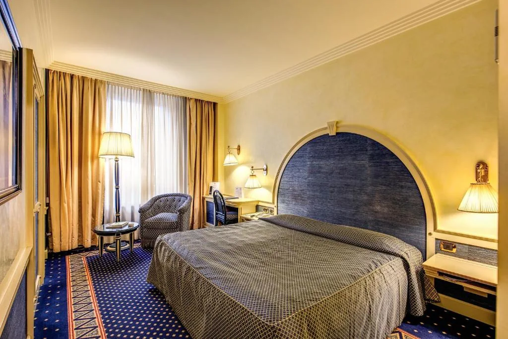 Double/Twin Room — Hotel Auriga