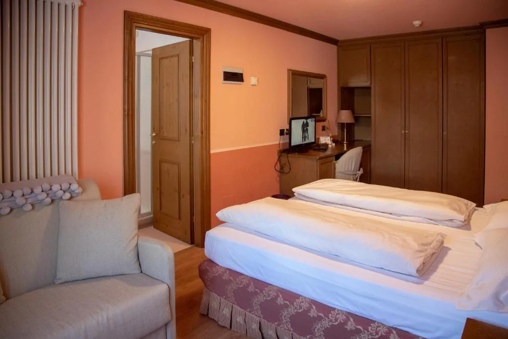 Double/Twin Room — Hotel Compagnoni