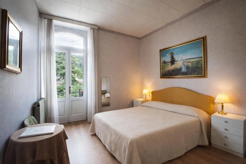 Camera Matrimoniale/Doppia con Letti Singoli — Hotel Maderno by Double Hospitality