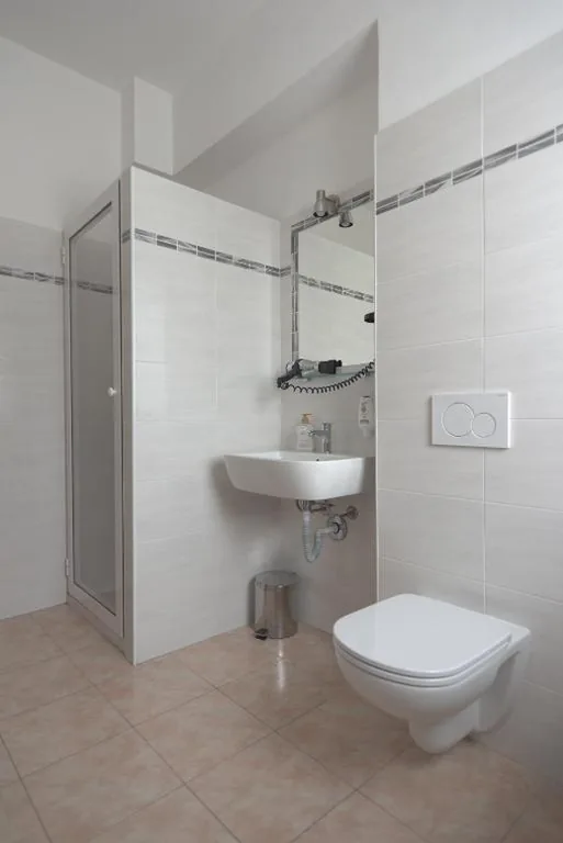Double/Twin Room — Hotel Pone