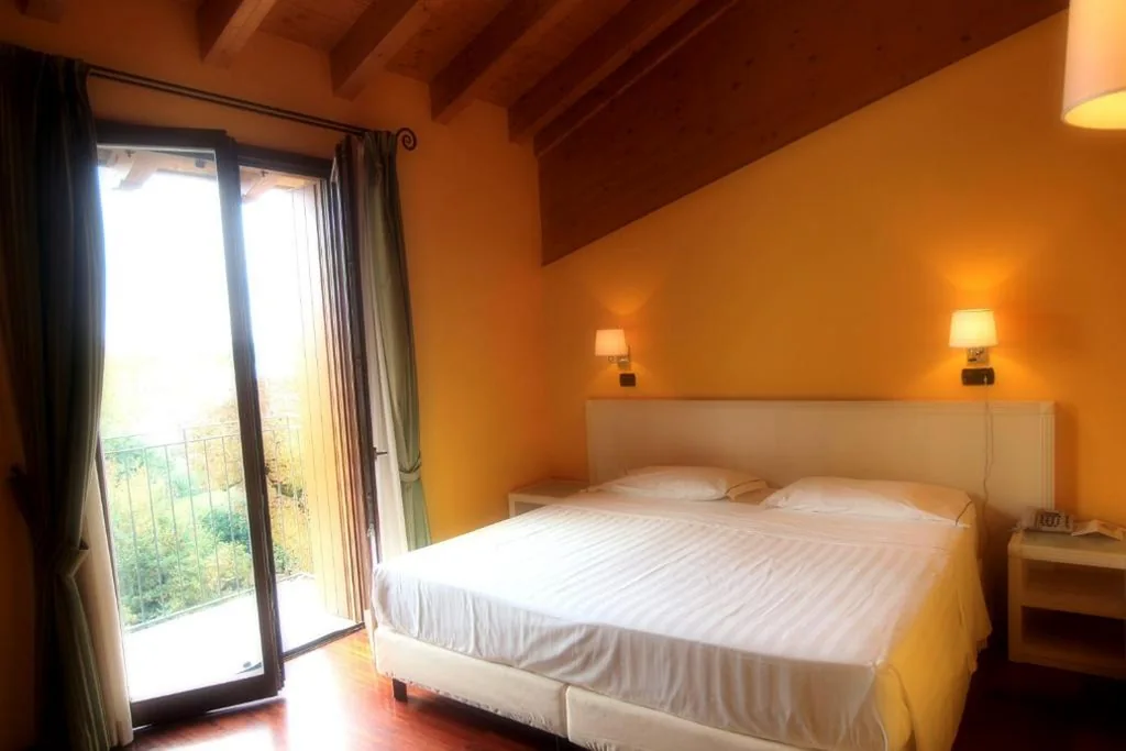 Double Room/Twin Room — Hotel Ristorante Vecchia Riva