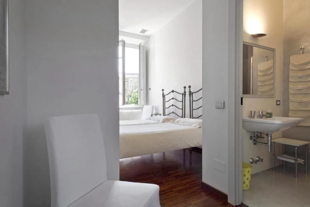 Camera Matrimoniale/Doppia con Letti Singoli — La Canarina Bed & Breakfast