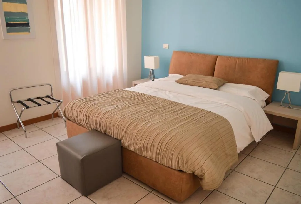 Double/Twin Room — La Contrada