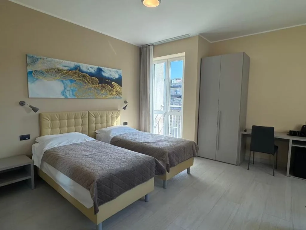 Double Room with Twin Beds — Lofu Guest House – Milan Central Station