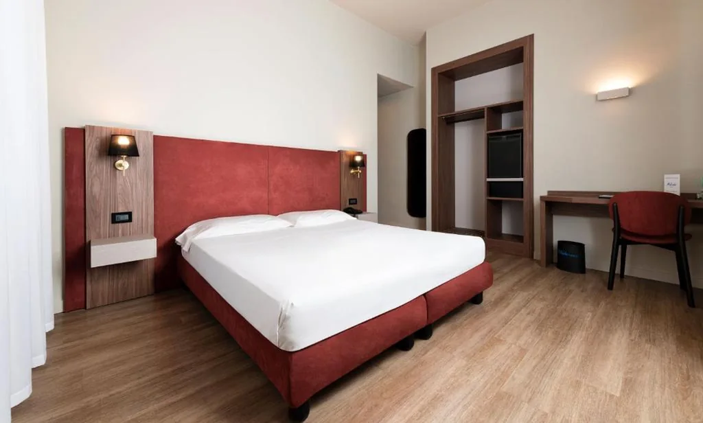Double/Twin Room — Mokinba Hotels Montebianco
