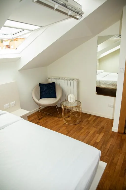 Camera Matrimoniale — Easy Milano – Rooms and Apartments Navigli