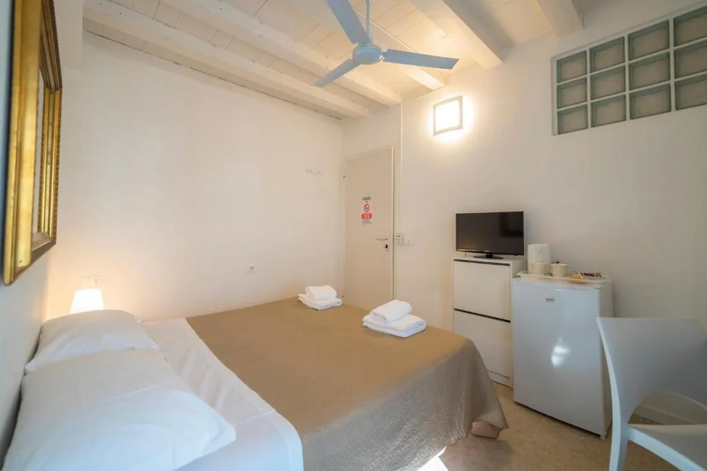 Economy Double Room — Academia Resort