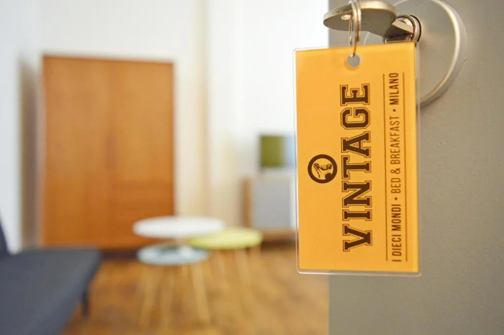 Economy Double Room — Hostmate – Milano – Vespri Siciliani