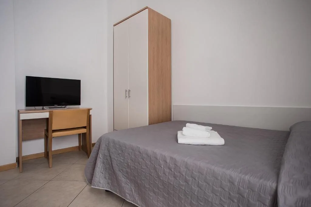 Economy Double Room — Hotel Amico Milano Certosa