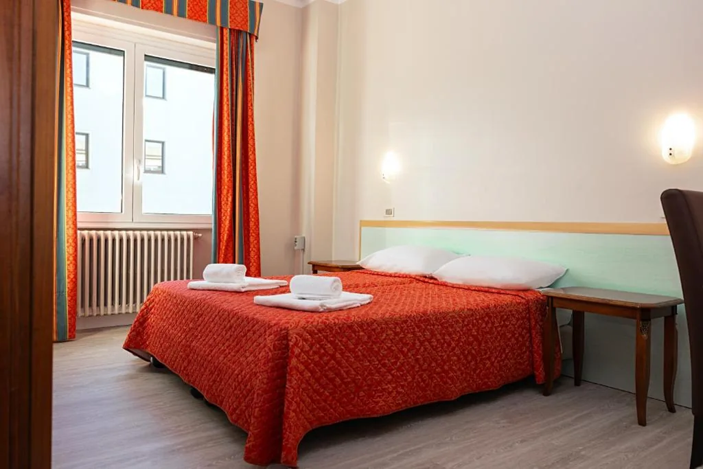 Camera Matrimoniale Economy — Hotel Astoria