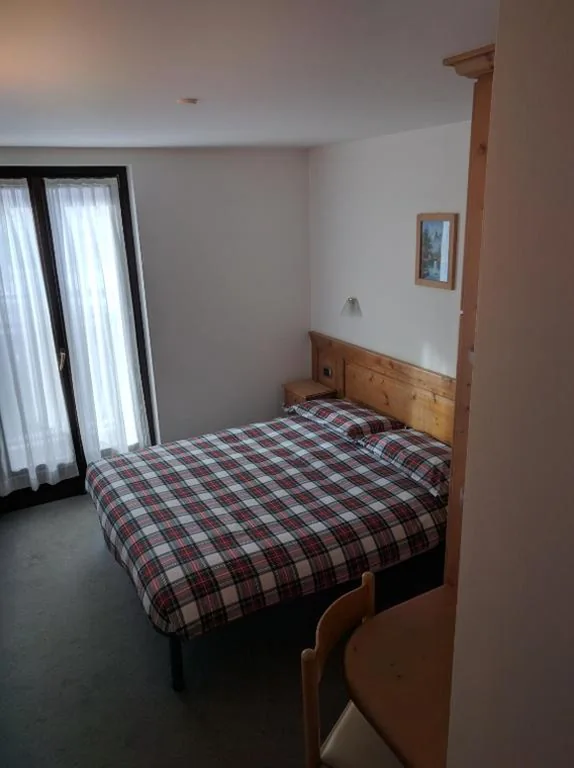Camera Matrimoniale Economy — Hotel Compagnoni