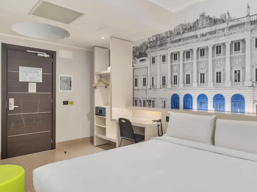 Windowless Economy Double Room — B&B Hotel Como Camerlata