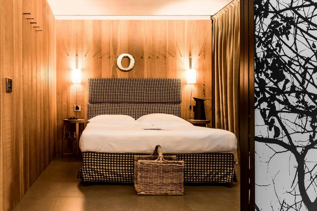 Double Room — Eden Hotel