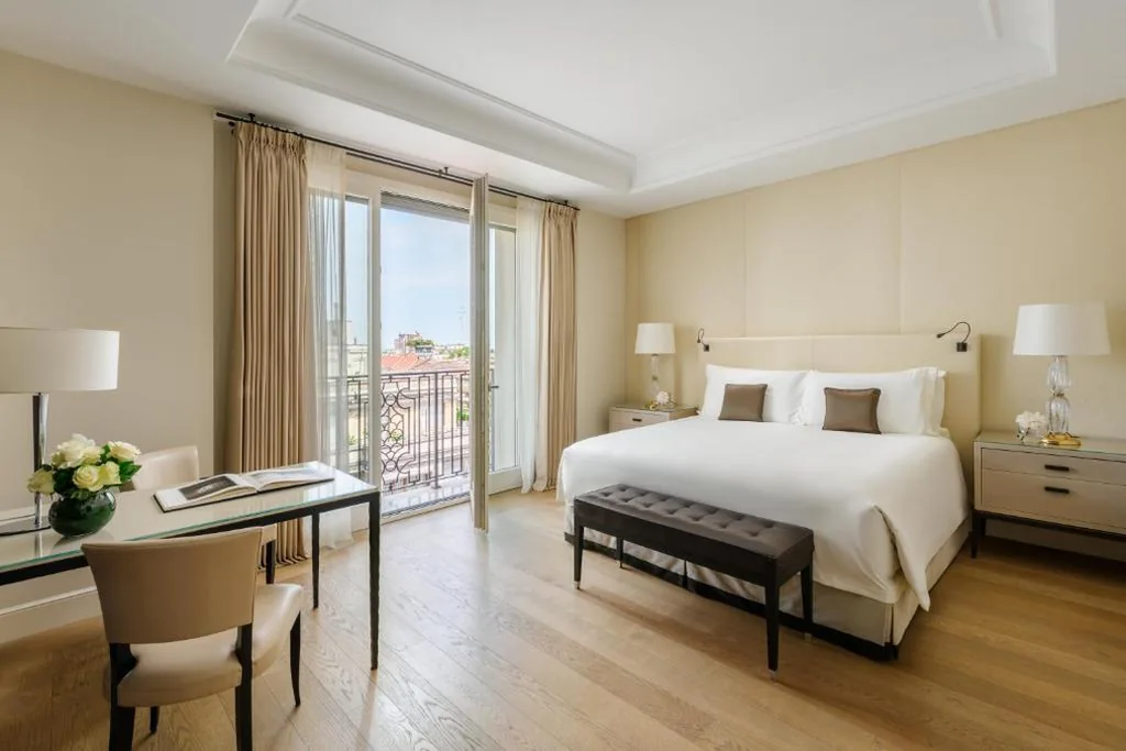 Camera Matrimoniale Executive — Palazzo Parigi Hotel & Grand Spa – LHW