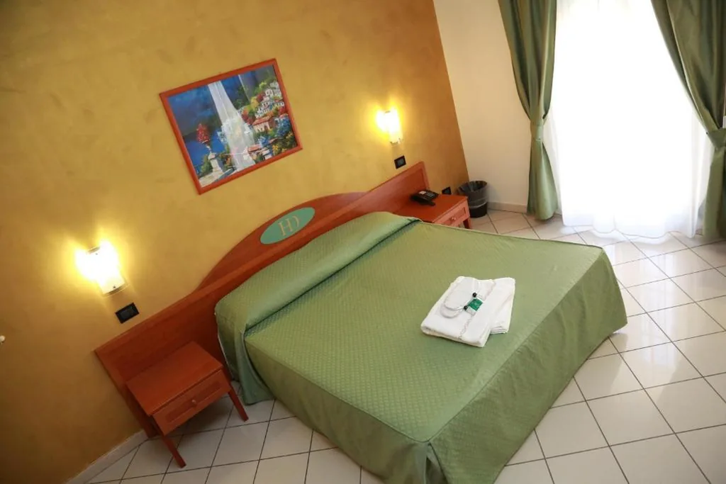 Camera Matrimoniale — HD Hotel