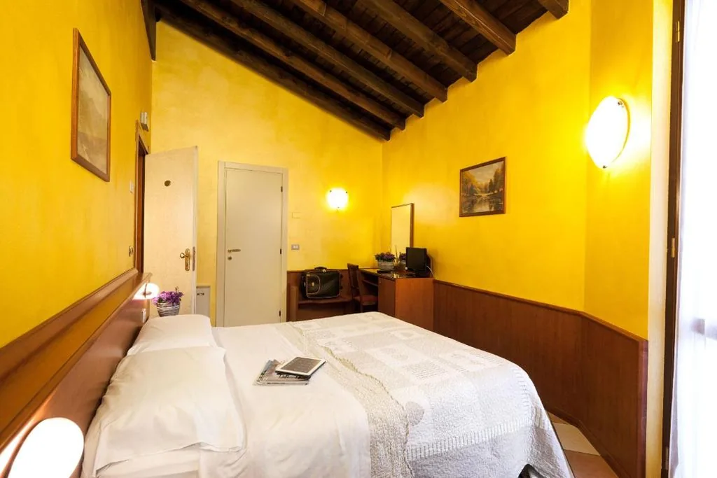 Camera Matrimoniale — Hotel Antica Fonte