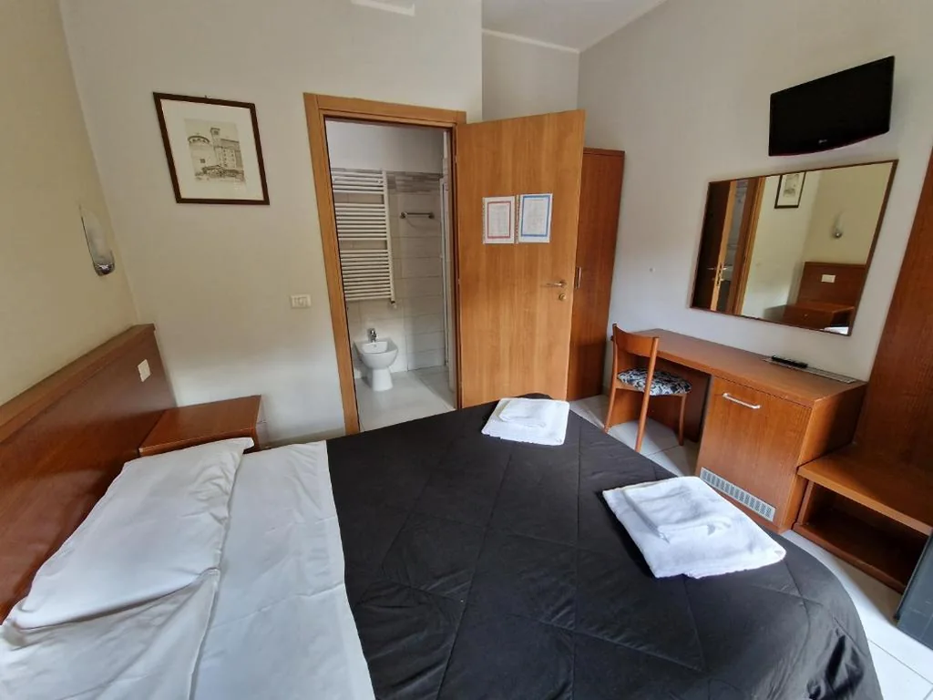 Camera Matrimoniale — Hotel Bonola