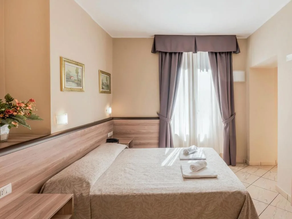Double Room — Hotel Brianza