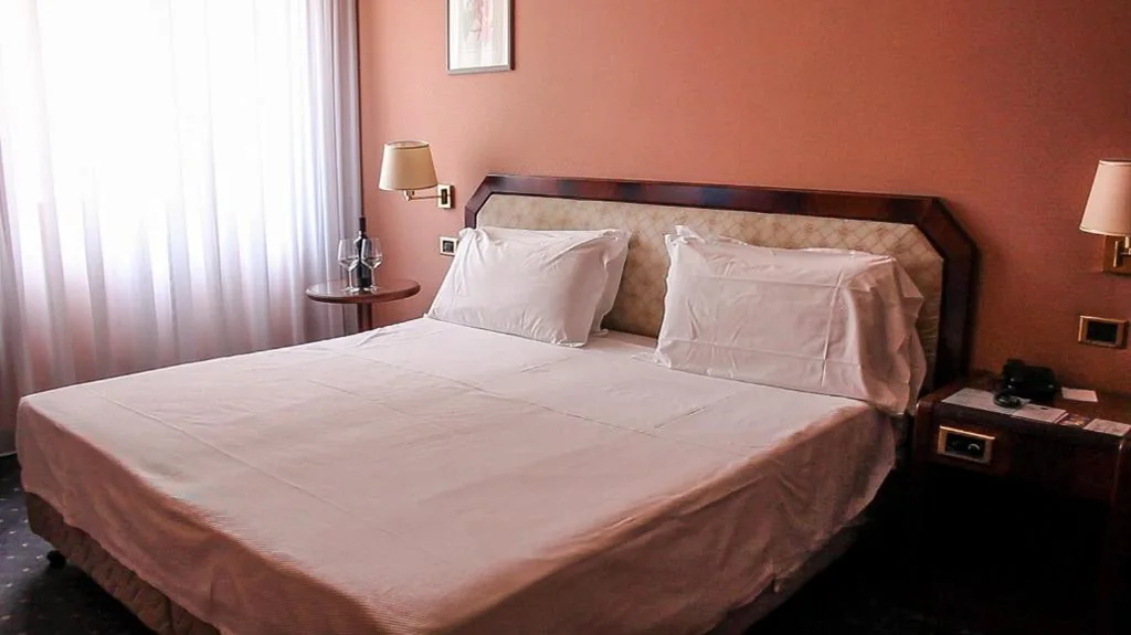 Double Room — Hotel Bristol