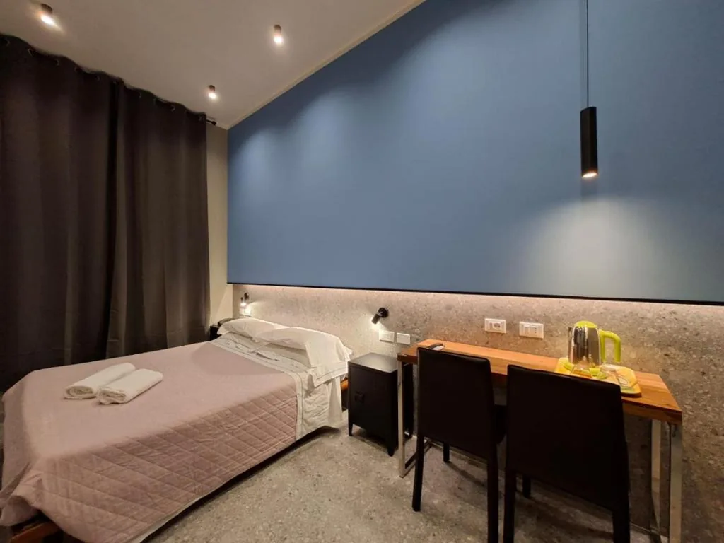 Double Room — Hotel Calypso