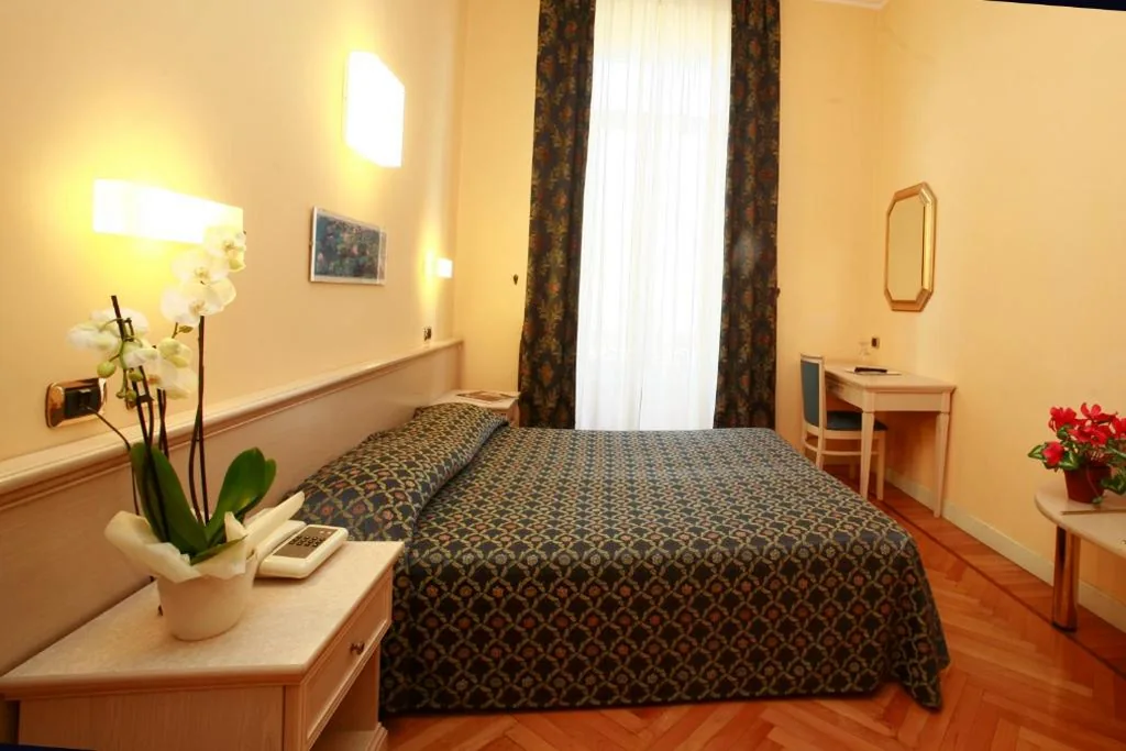 Double Room — Hotel Excelsior Splendide