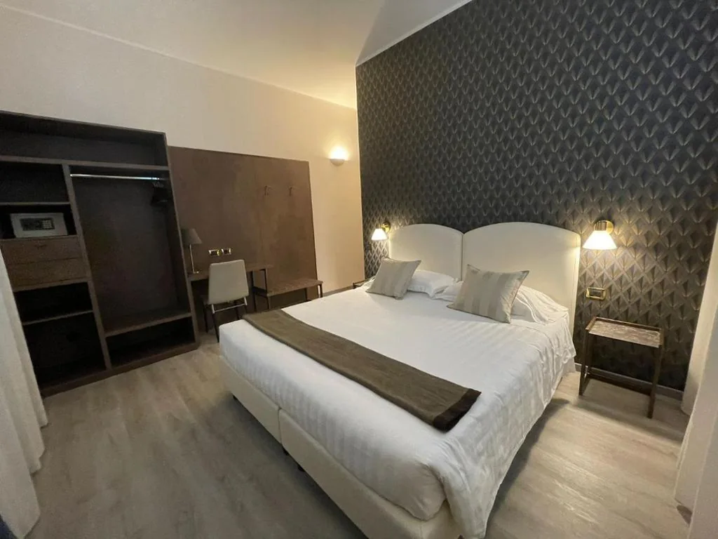 Camera Matrimoniale — Hotel Florence Milano