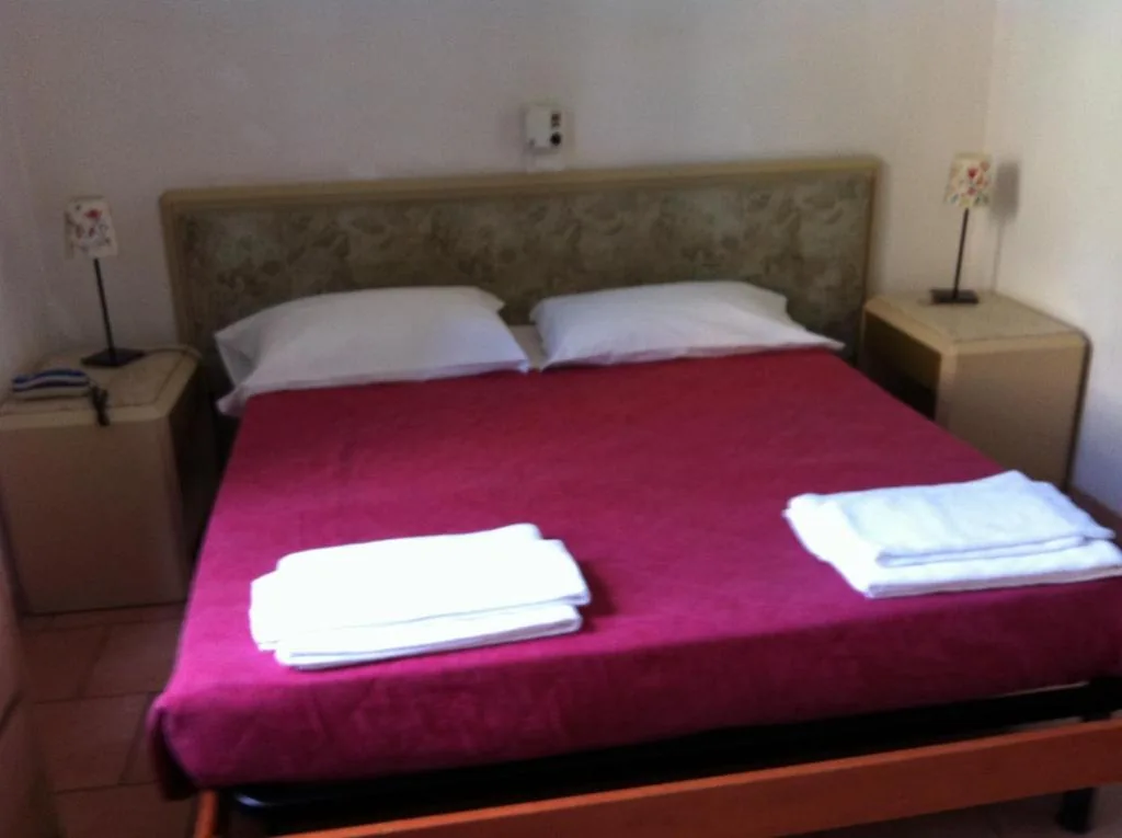 Camera Matrimoniale — Hotel Gambara
