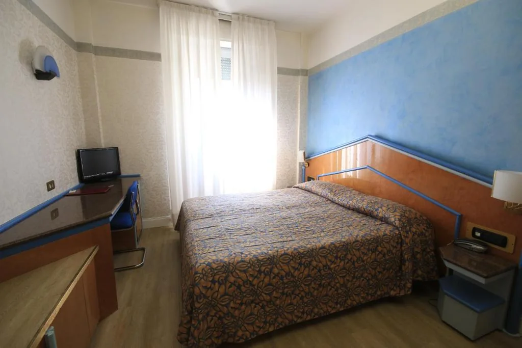 Double Room — Hotel Lido