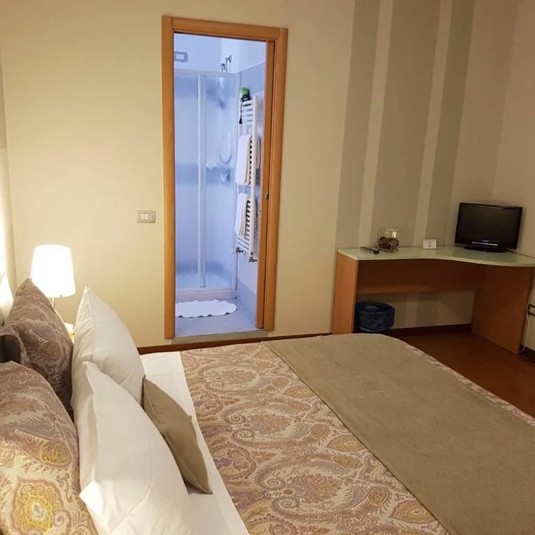 Double Room — Hotel Moniga