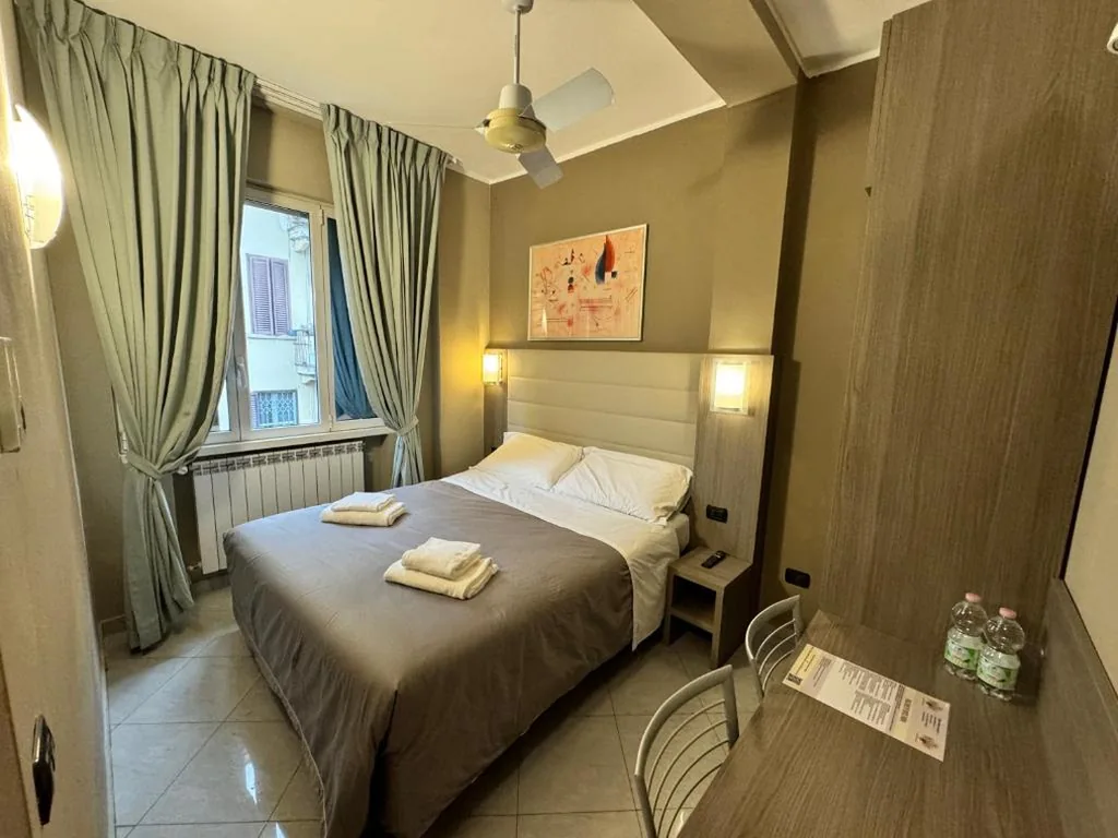 Double Room — Hotel Parma