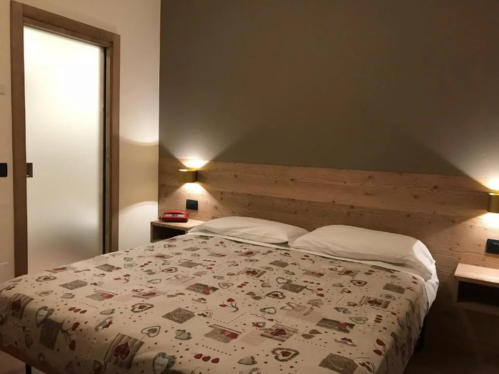 Camera Matrimoniale — Hotel Piccolo Mondo
