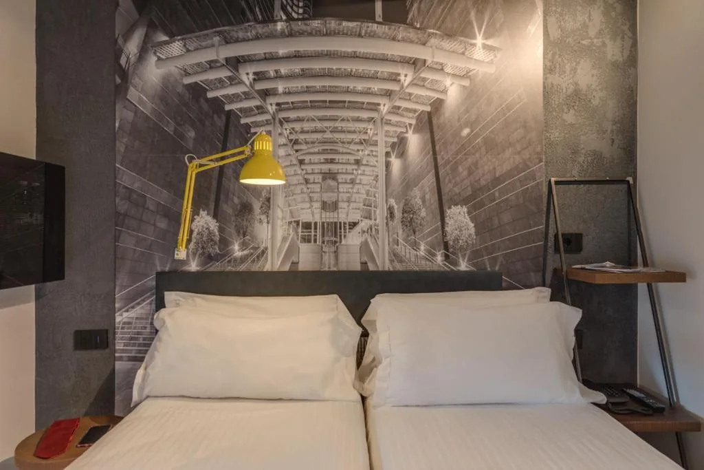 Double Room — Hotel Roxy