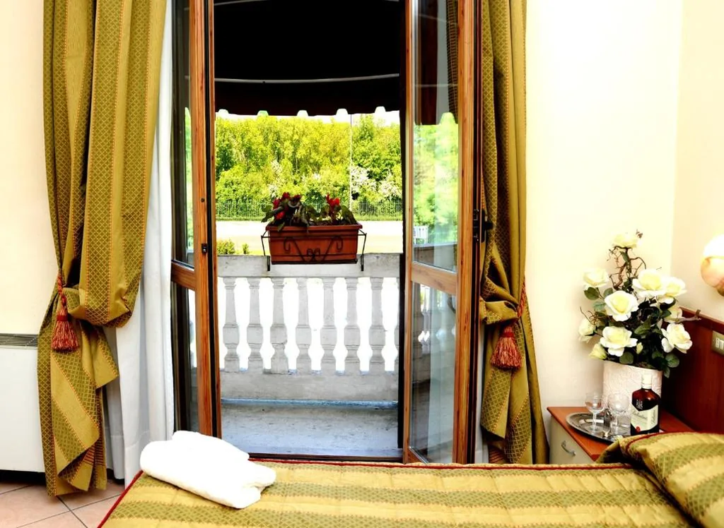Double Room — Hotel San Siro Fiera