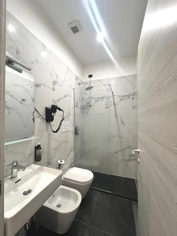 Double Room — Hotel Sara