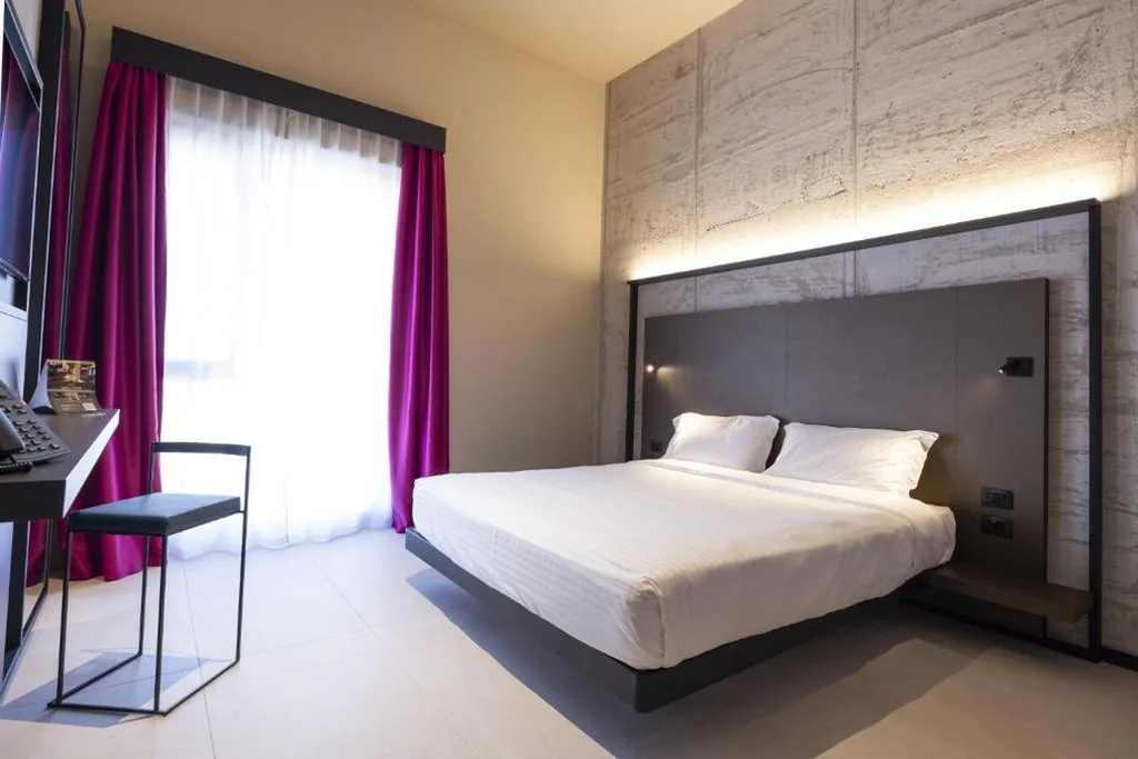 Double Room — Joy 124 Hotel Milano
