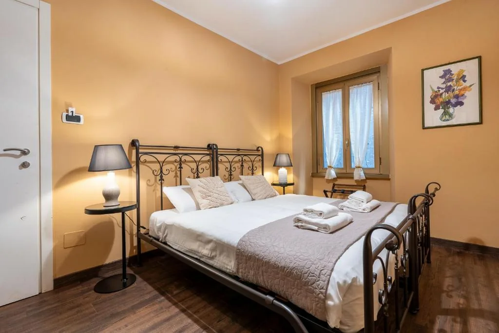 Double Room — Locami Rooms Castaldi