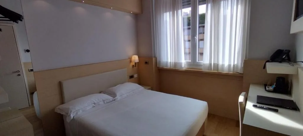 Small Double Room — Hotel Ariston