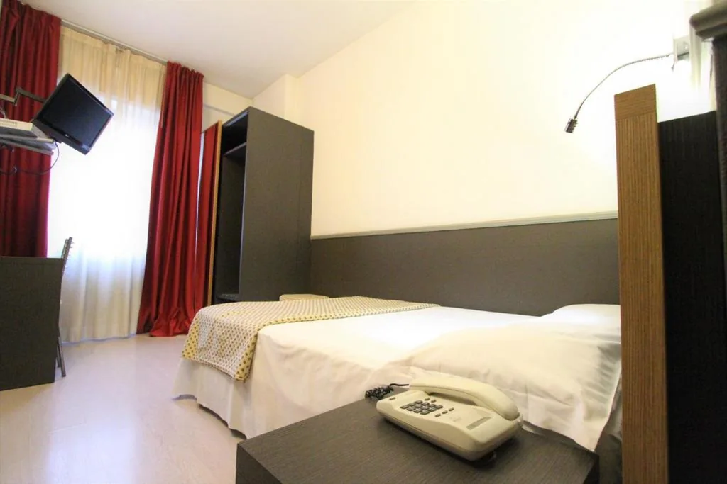 Small Double Room — Hotel Corallo