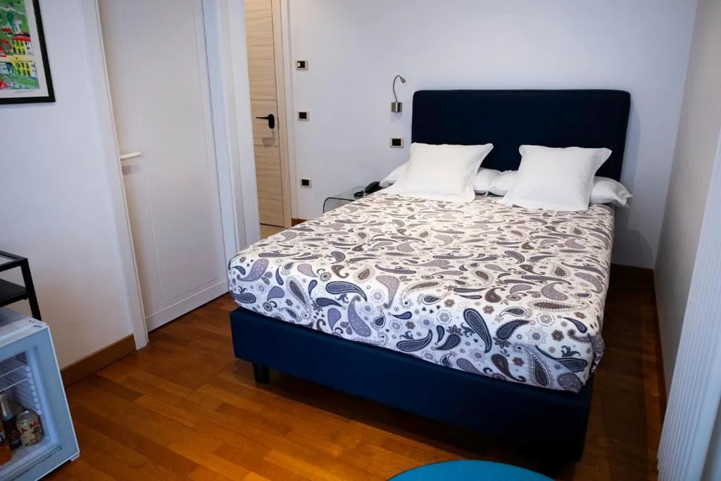 Small Double Room — Le Petit Du Lac